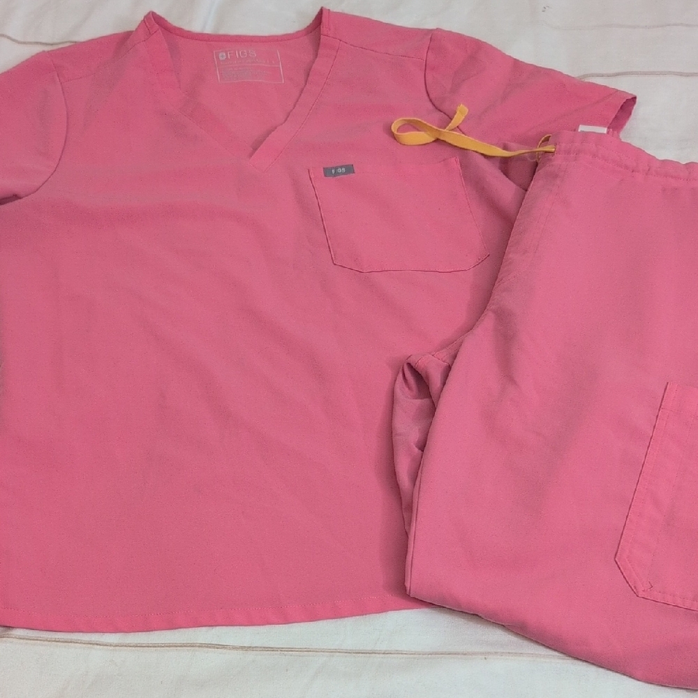 Pink Scrub Set - image 1